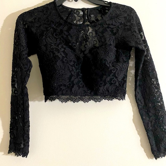 Sequin Hearts 2pc laced top/ skirt. Sz 9 - Picture 4 of 4